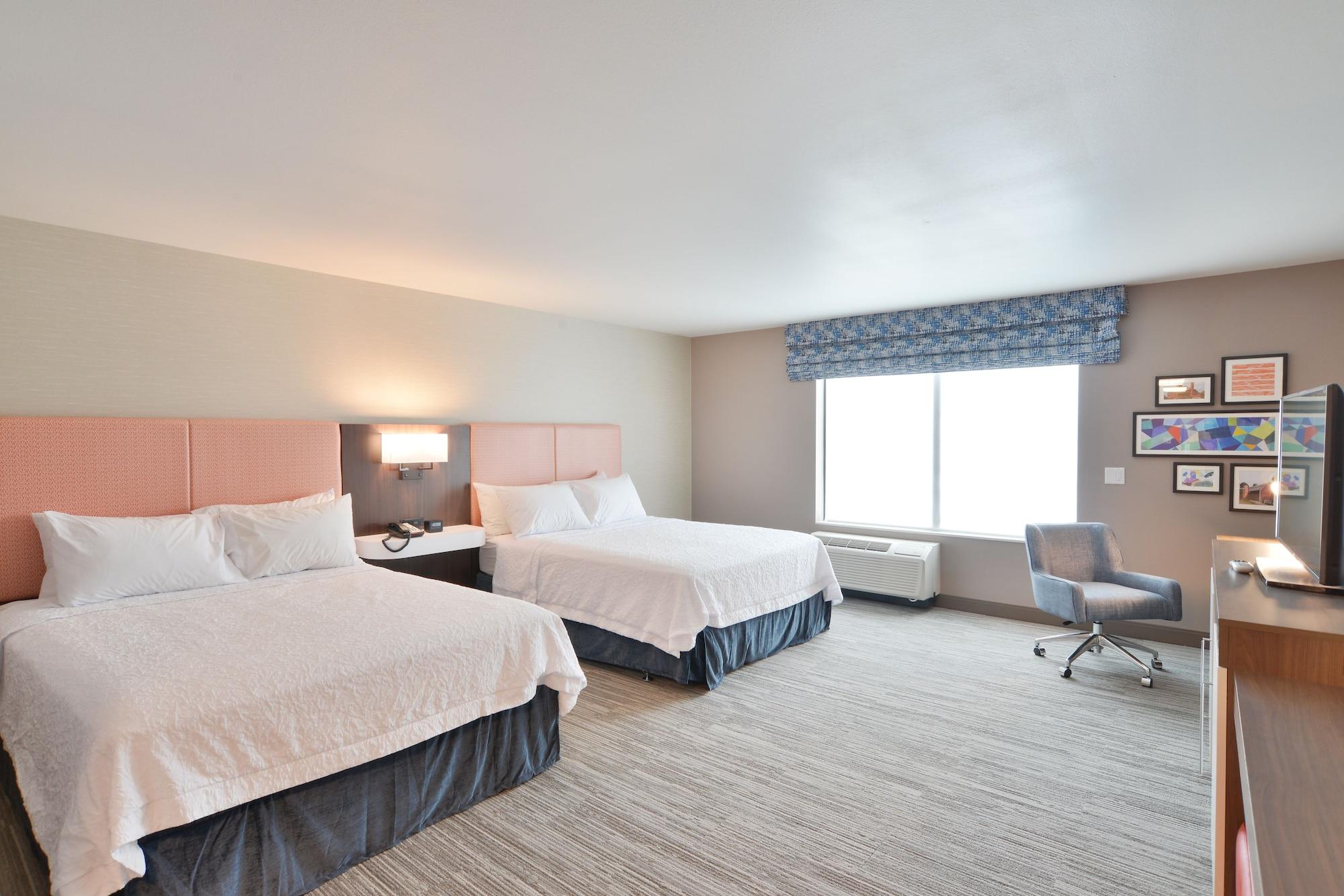 Hampton Inn & Suites Menomonie-Uw Stout Buitenkant foto