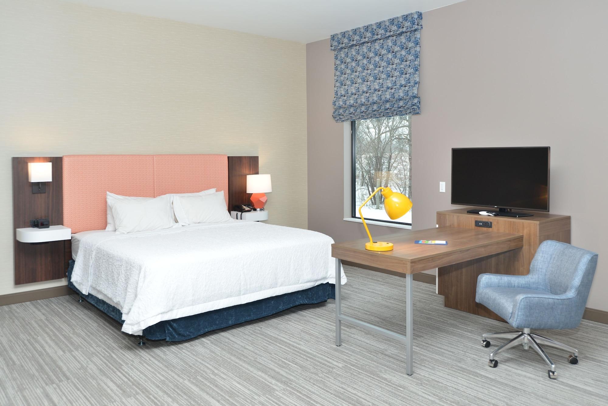 Hampton Inn & Suites Menomonie-Uw Stout Buitenkant foto