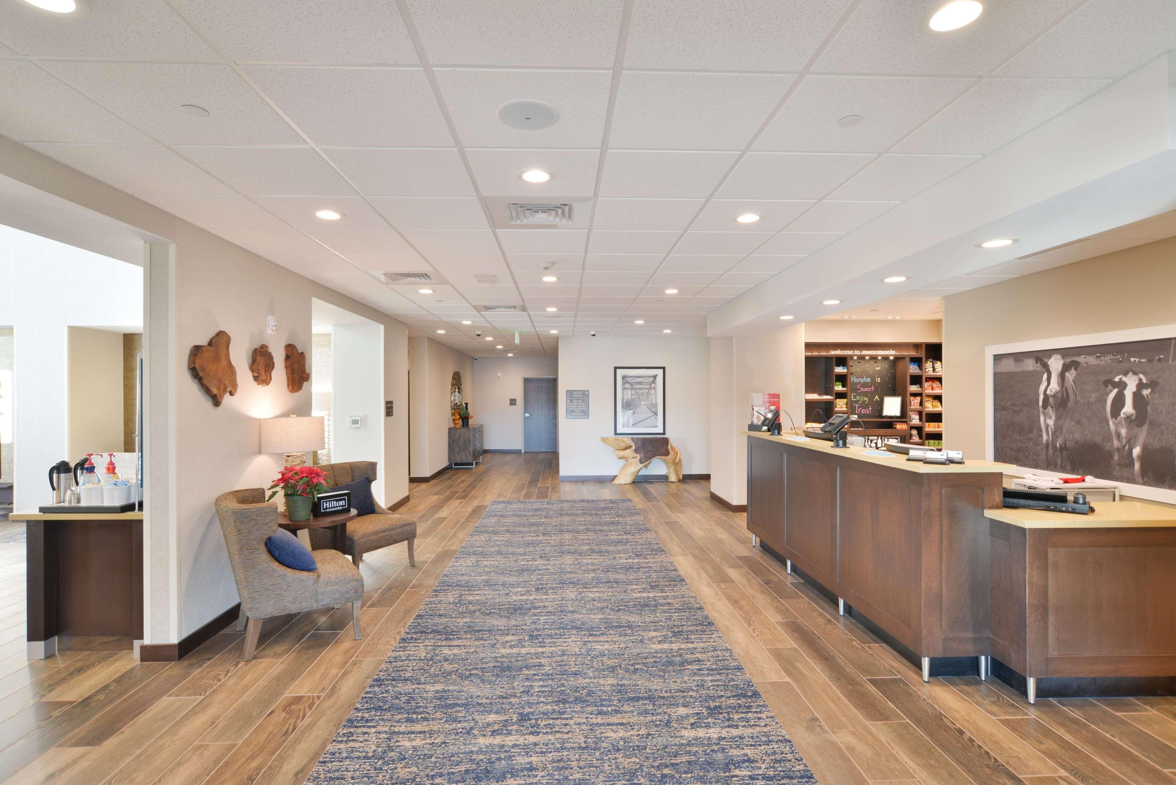 Hampton Inn & Suites Menomonie-Uw Stout Buitenkant foto
