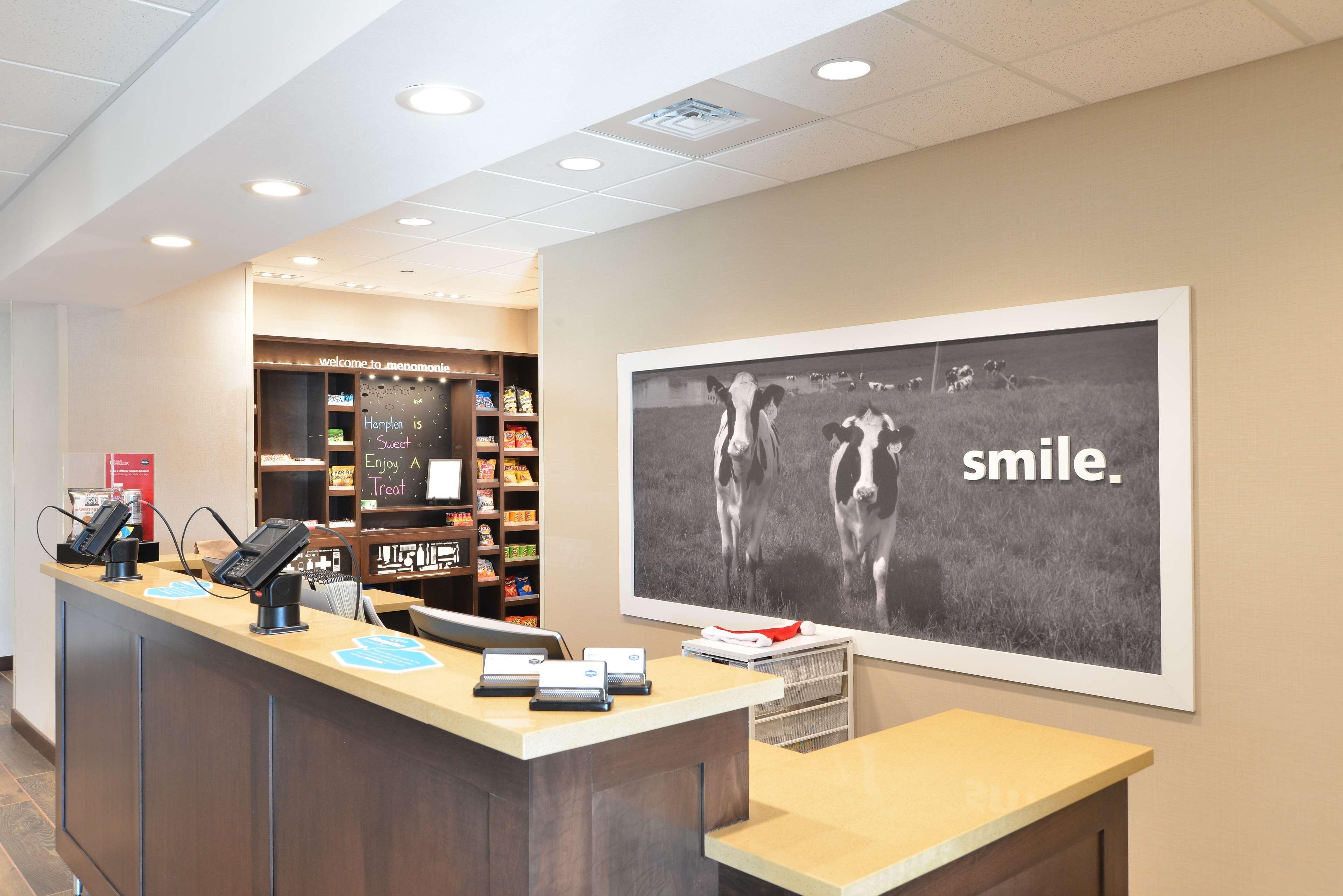 Hampton Inn & Suites Menomonie-Uw Stout Buitenkant foto