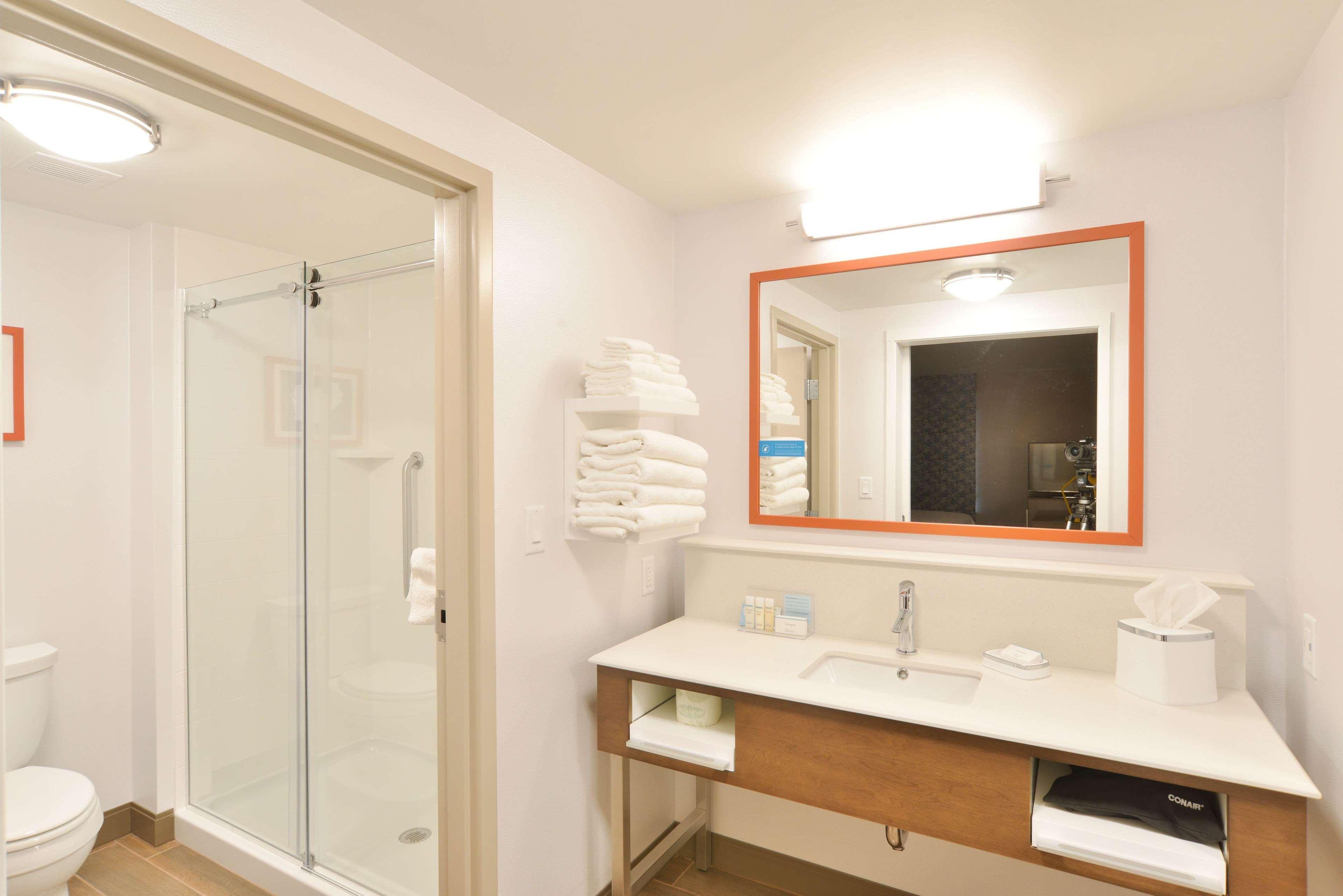 Hampton Inn & Suites Menomonie-Uw Stout Buitenkant foto