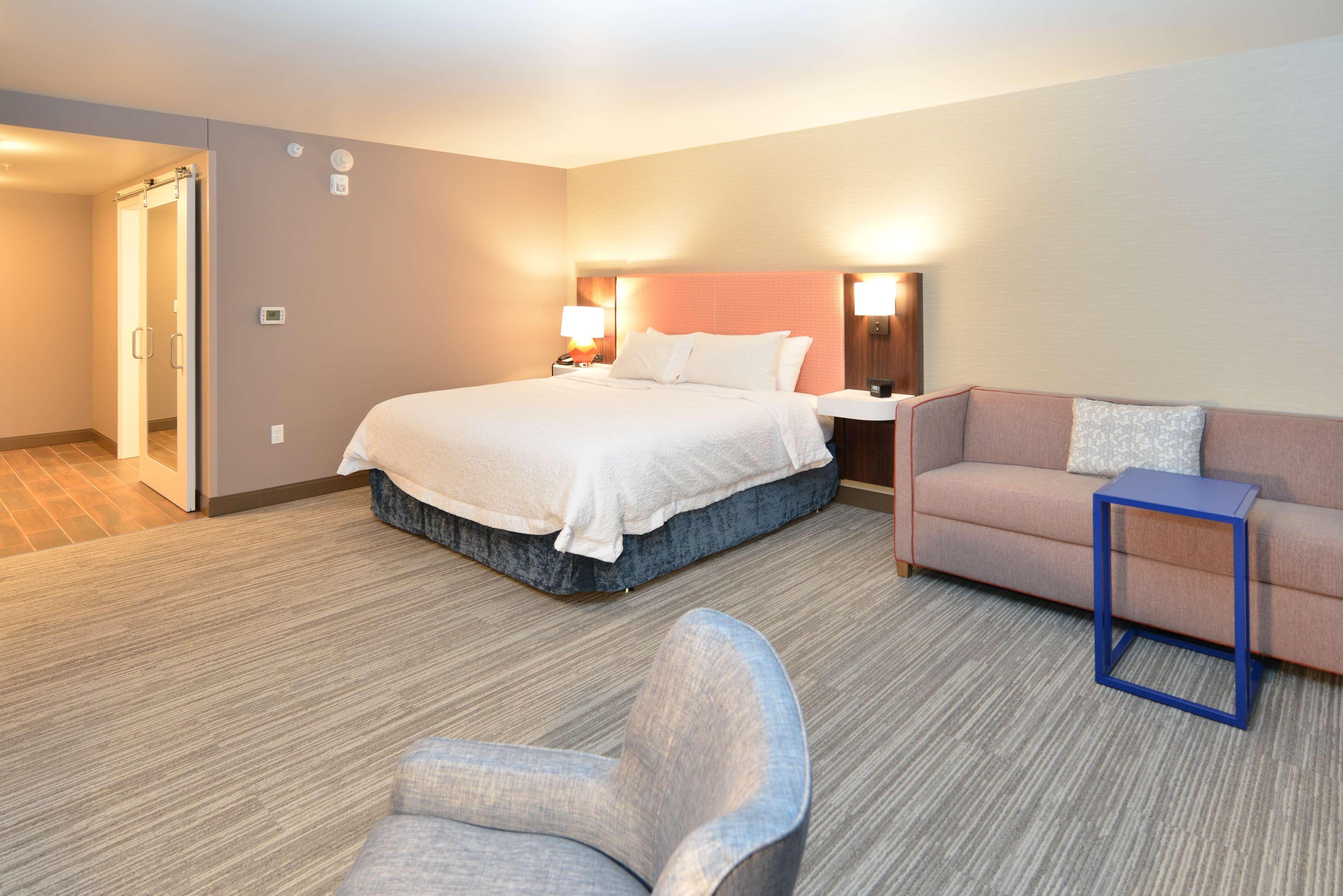 Hampton Inn & Suites Menomonie-Uw Stout Buitenkant foto