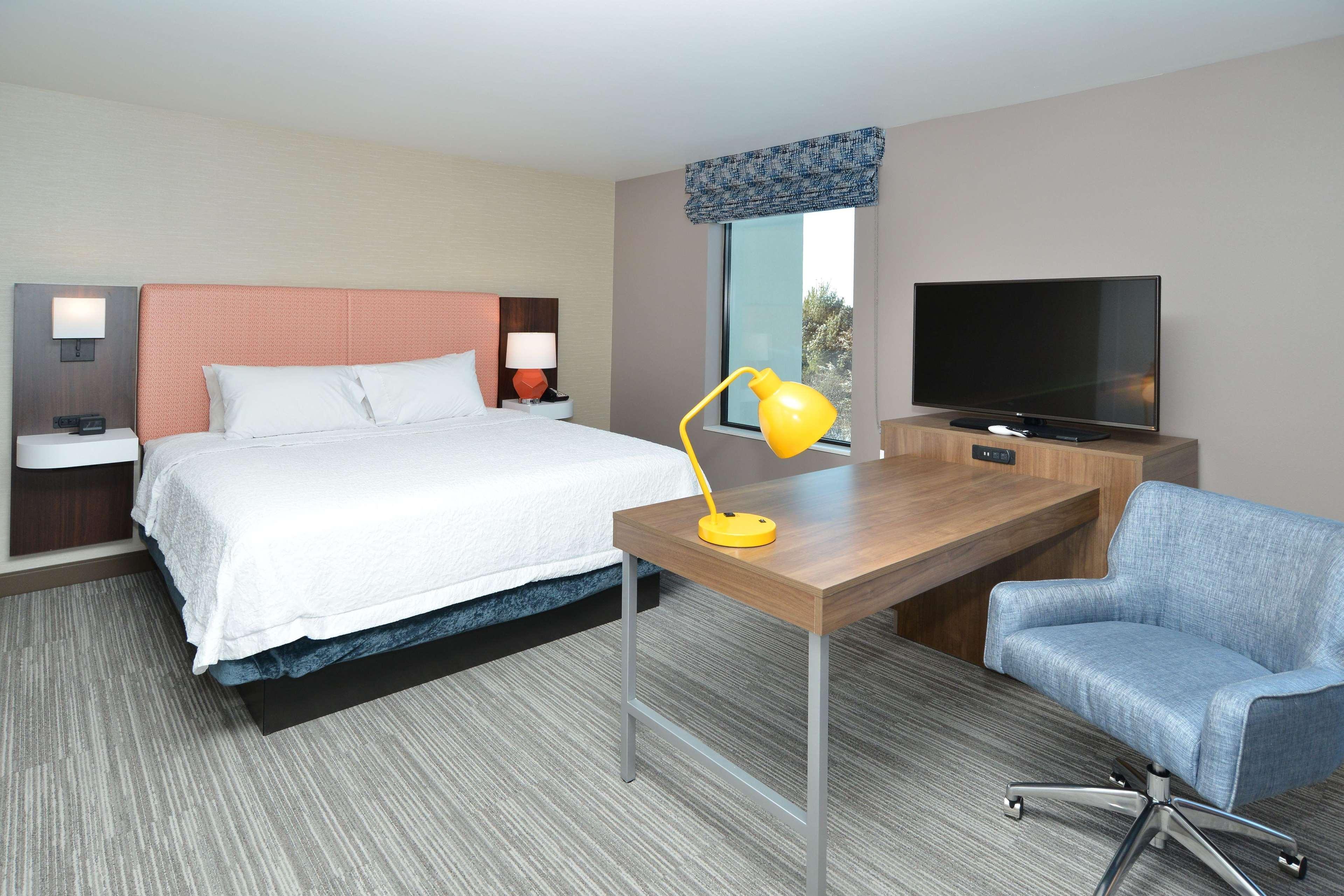 Hampton Inn & Suites Menomonie-Uw Stout Buitenkant foto