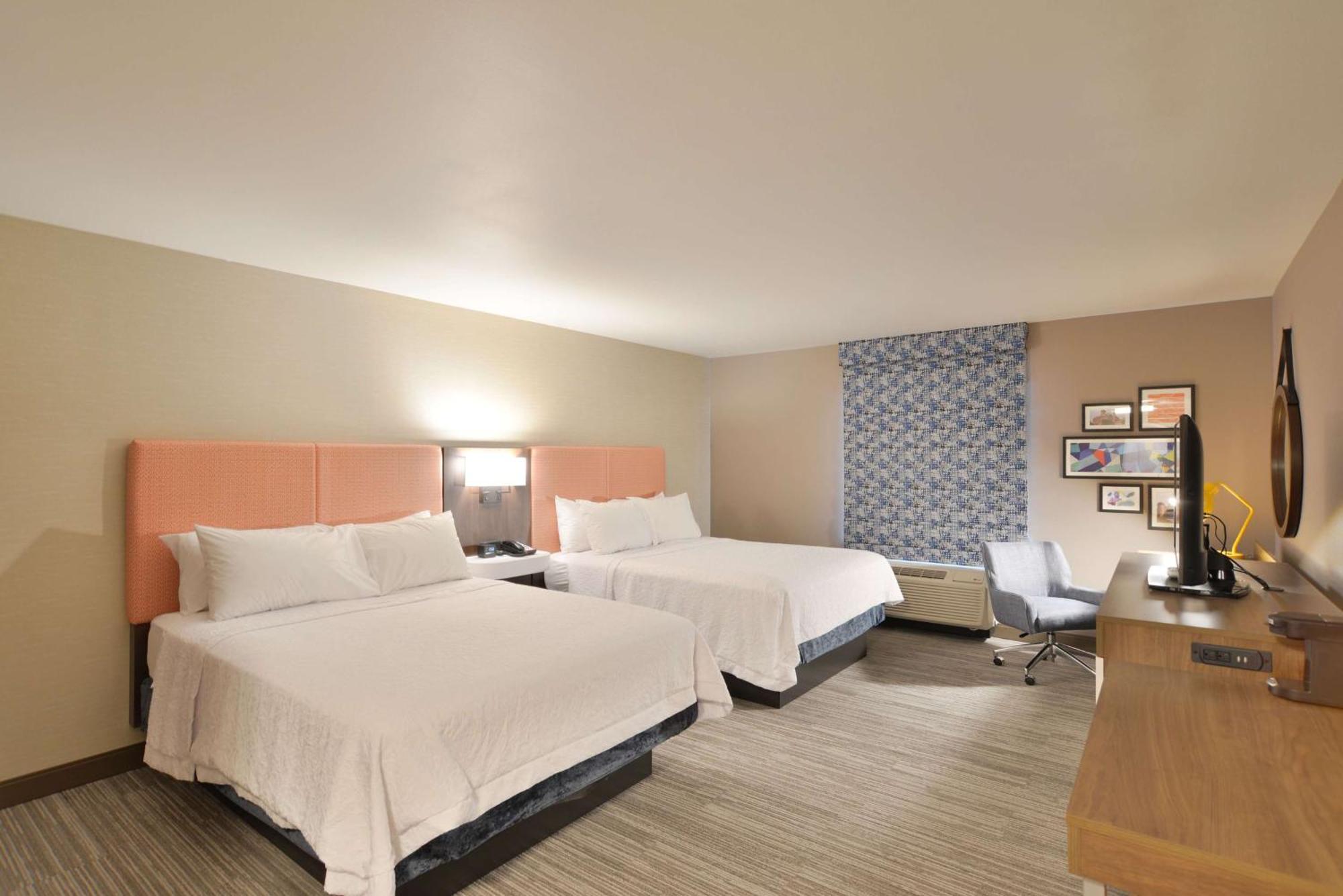 Hampton Inn & Suites Menomonie-Uw Stout Buitenkant foto