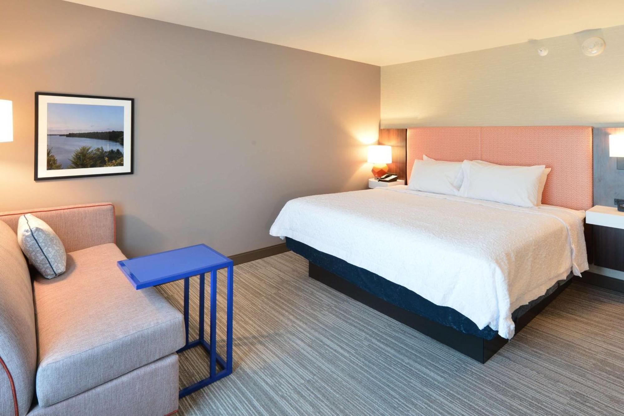 Hampton Inn & Suites Menomonie-Uw Stout Buitenkant foto